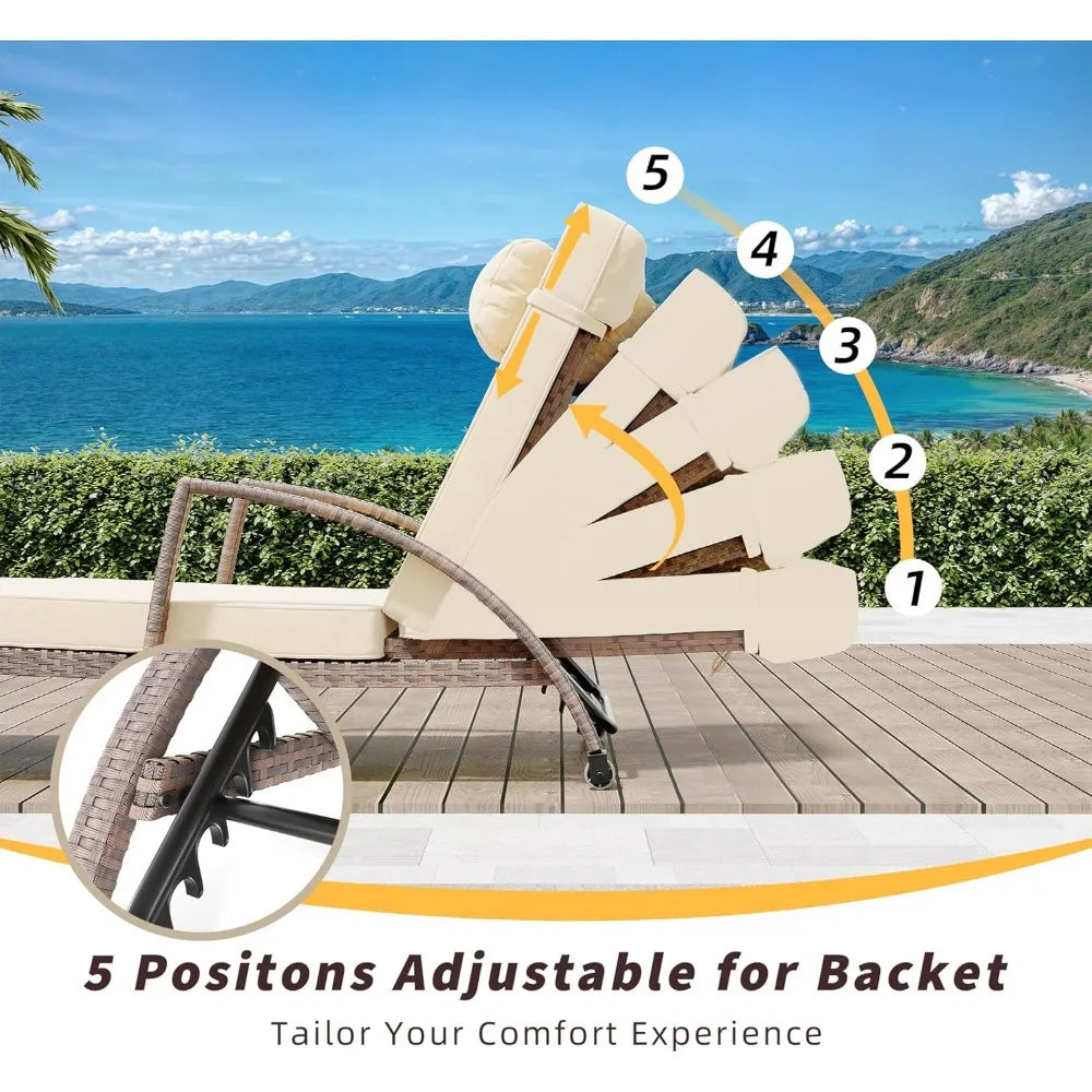 Set of 2 Outdoor Rattan Chaise Lounge Chairs