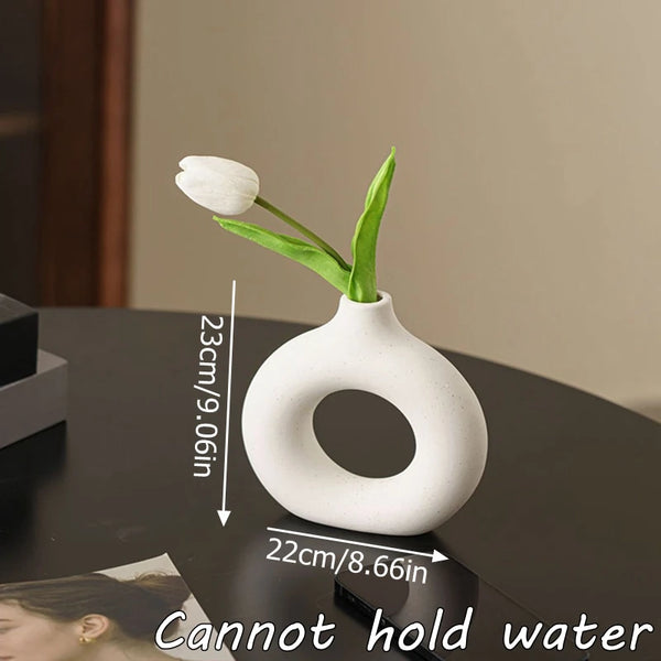 Imitation Ceramic Donut Vase – White Decorative Flower Holder for Modern Decor